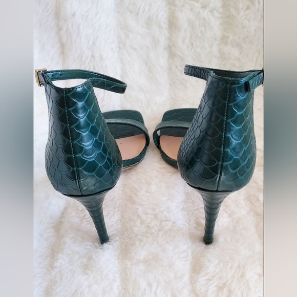 Aldo size 9 green alligator leather print heels - Picture 4 of 8